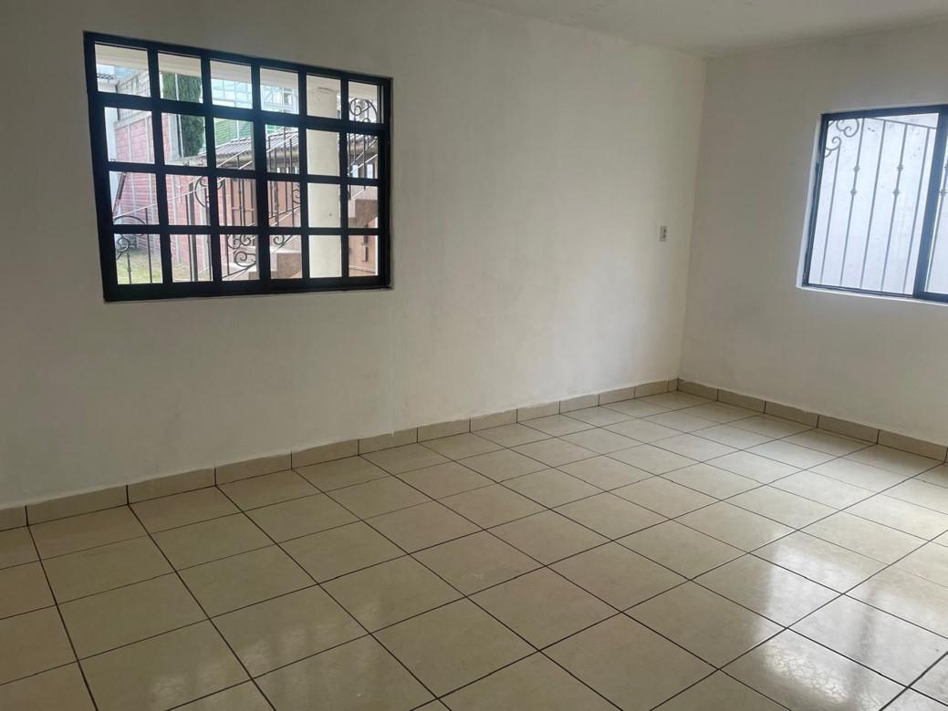 PLURIFAMILIAR EN VENTA EN ECATEPEC, CERCA SAN CRISTÓBAL CENTRO