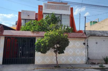 CASA EN VENTA CERCA DEL CENTRO DE SAN CRISTÓBAL, ECATEPEC