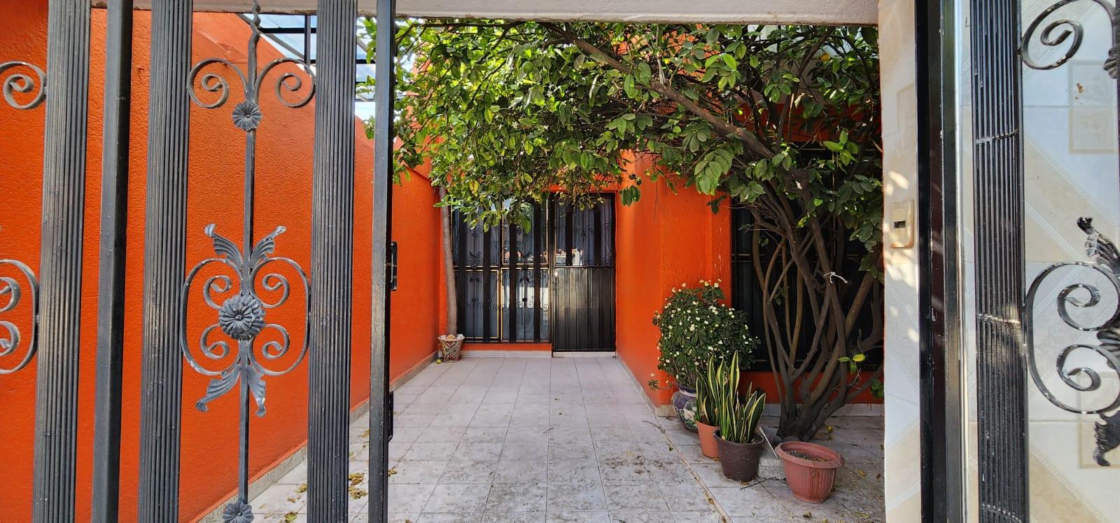 CASA EN VENTA CERCA DEL CENTRO DE SAN CRISTÓBAL, ECATEPEC